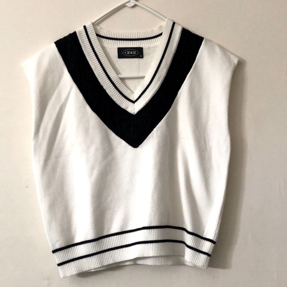 Cider Sweaters - B/W Sweater Vest- Medium